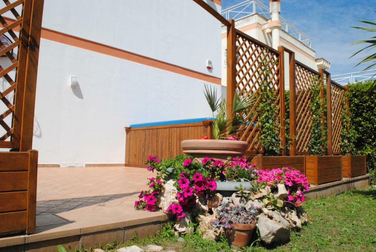 Villa Regina B&B Неттуно Екстер'єр фото